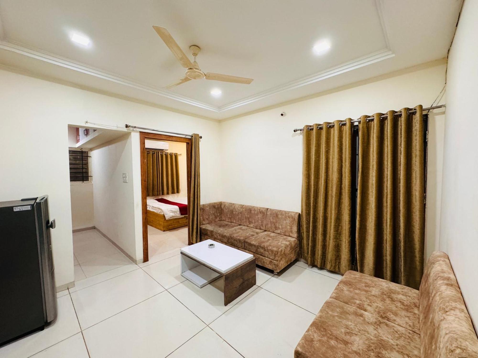 Home Escape 1Bhk Apartment Near Bombay Hospital Indore Exterior foto